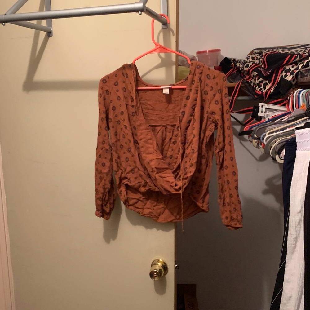 Cross blouse